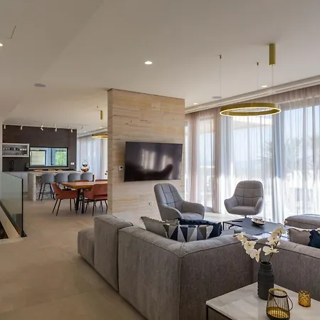 Holiday home Valentina By Interhome Makarska